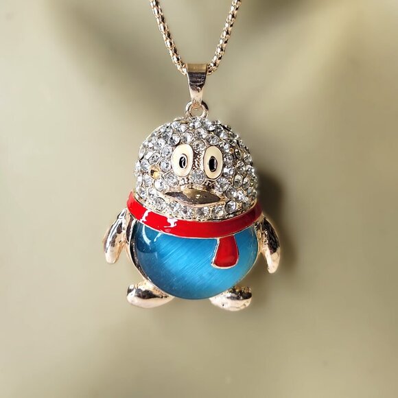 Bird Crystal Pendant Necklace Blue Pendant Necklace - Picture 3 of 9